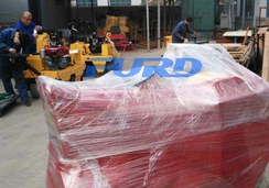 福瑞得機械座駕壓路機、手扶壓路機、灌縫機及時包裝發(fā)貨