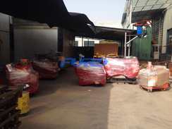 福瑞得機械3臺座駕，2臺手扶壓路機，1臺5米二次結(jié)構(gòu)澆注機包裝完畢及時發(fā)貨