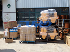 福瑞得今日發(fā)貨：外貿(mào)出口壓路機20臺；國內(nèi)訂購一臺激光整平機，13臺壓路機