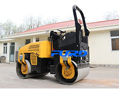 如何根據(jù)施工環(huán)境選擇合適的小型壓路機？