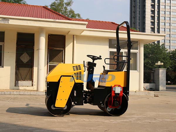 關(guān)于小型壓路機(jī)變速箱的保養(yǎng)知識(shí)你知道多少？